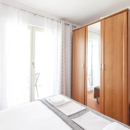 Merry Center & דירה *